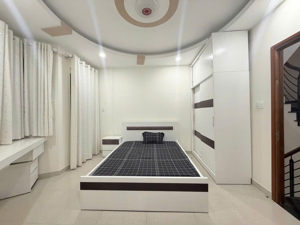 KHU VIP NHỈNH 7 TỶ - NHÀ 5 TẦNG 4PN4WC ĐƯỜNG ĐOÀN THỊ ĐIỂM PHÚ NHUẬN