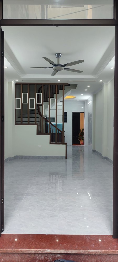Siêu phẩm Liên Mạc nhà 5 tầng mới kính kong xách vali ở luôn Ô TÔ đỗ cửa