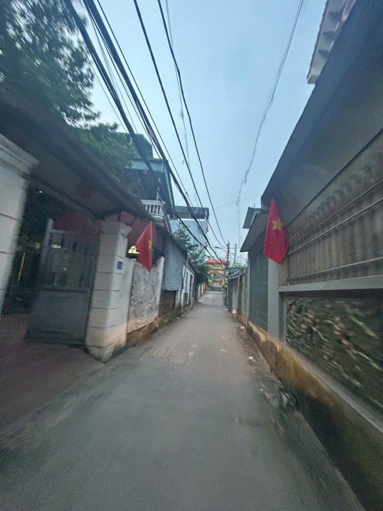 Nhà mới Hoàng Liên-Liên Mạc 5 tầng lô góc Ô TÔ đỗ cổng nhỉnh 4 tỷ