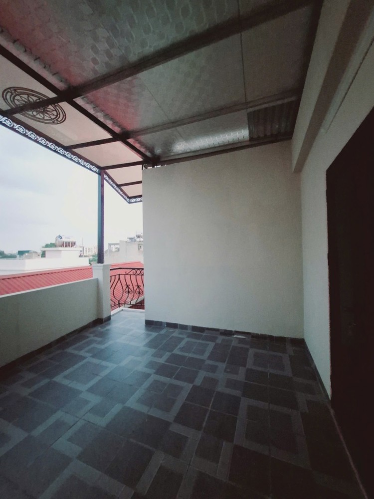 BÁN NHÀ GIA QUẤT-LONG BIÊN, 35M, LÔ GÓC-OTO VÀO NHÀ- NHỈNH 6 TỶ(TL)