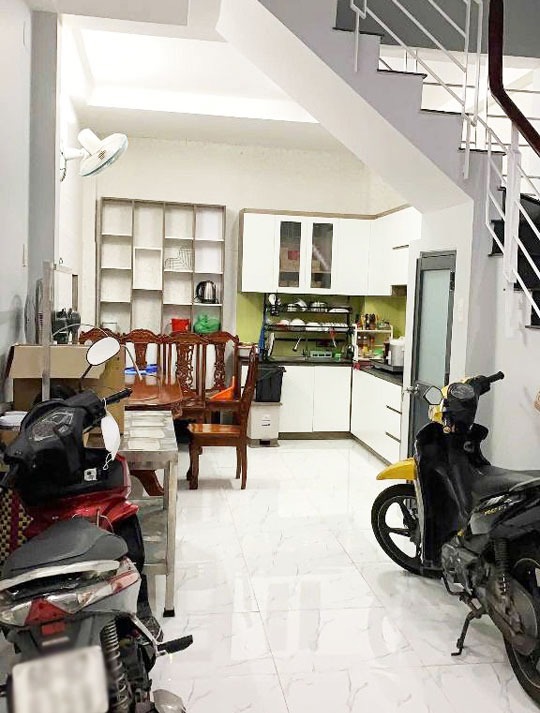 Nhà phố 5 tầng Tân Bình - Hoàng Sa, HXH, 43m2 - Giá: Hơn 9 tỷ TL