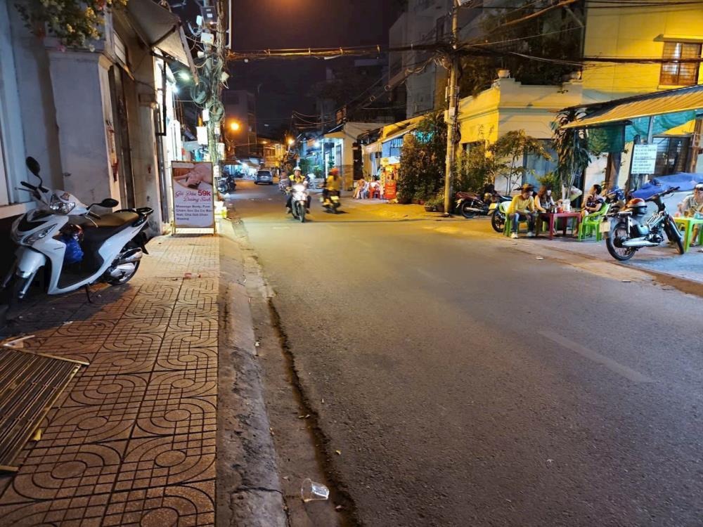 Cho Thuê Mặt Tiền Kinh Doanh 97 Phong Phú, Quận 8 - 17 Triệu/Tháng