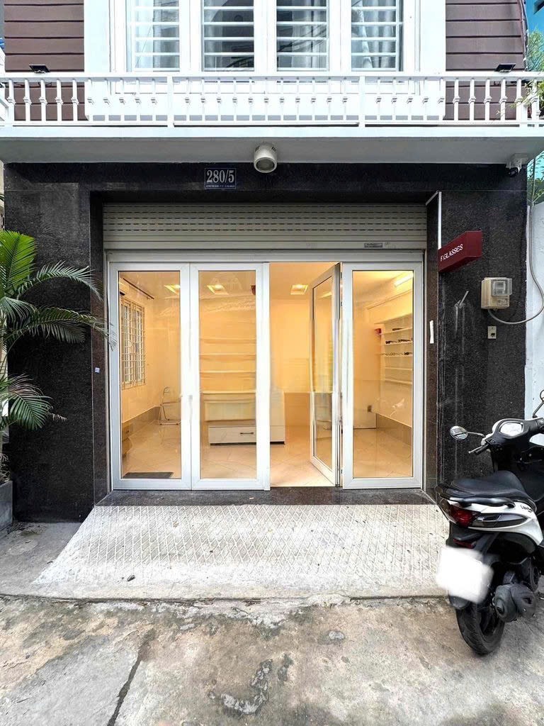 Cho Thuê Mặt Bằng Kinh Doanh Giá Rẻ Tại Phú Nhuận - Huỳnh Văn Bánh, 8tr/Tháng
