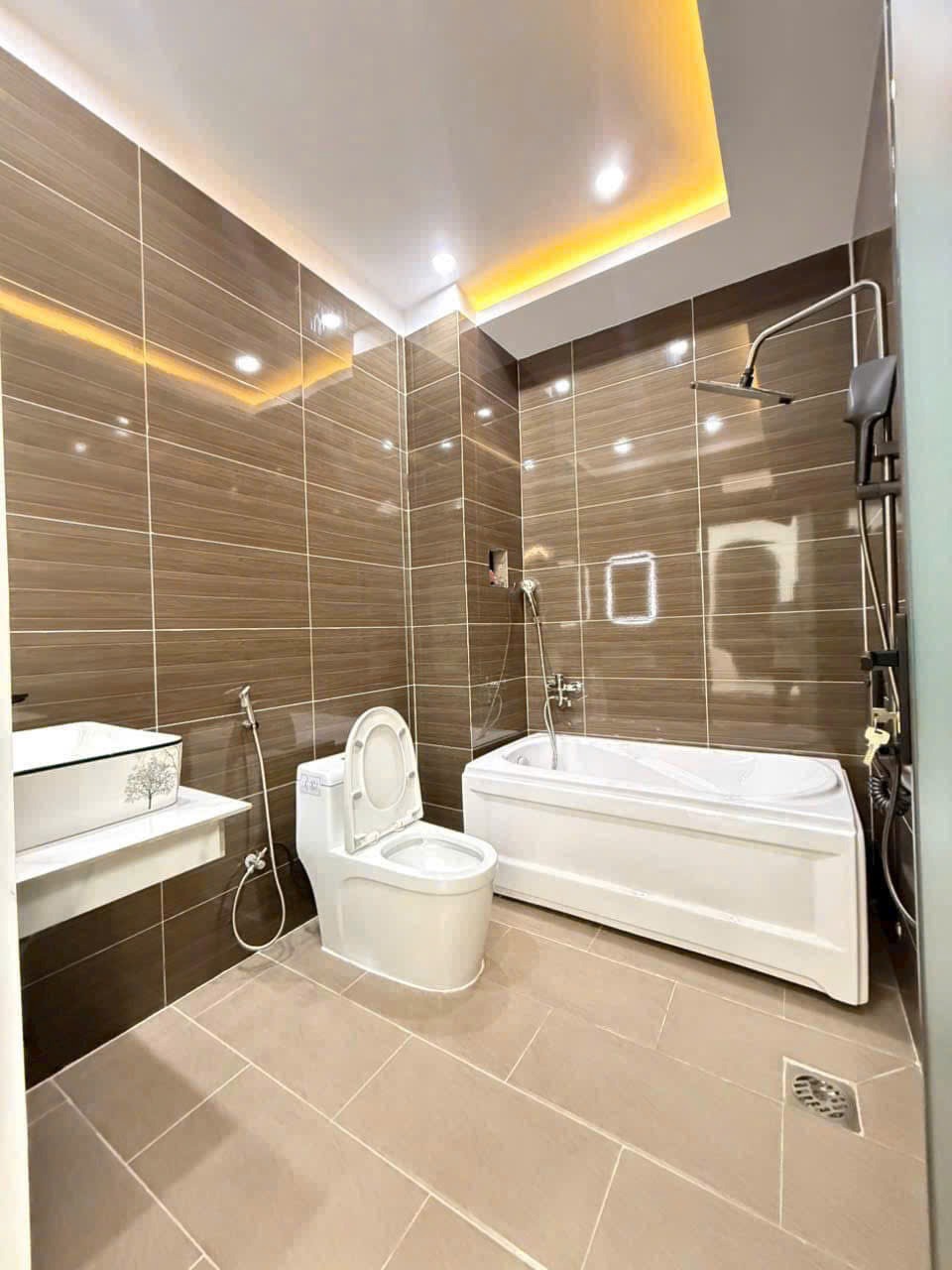 Bán Nhà Phường Chánh Hiệp, Quận 12: Mới Xây, Thiết Kế Hiện Đại - Giá Tốt