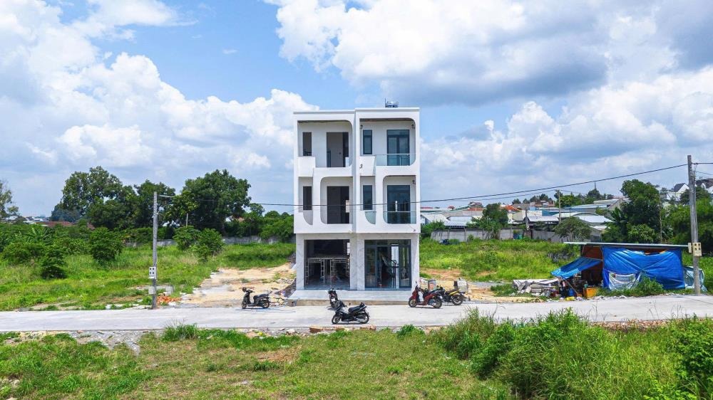 Bán Nhà Phường Chánh Hiệp, Quận 12: Mới Xây, Thiết Kế Hiện Đại - Giá Tốt