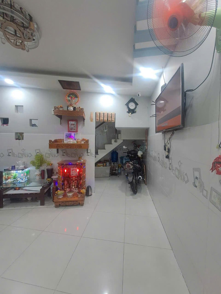 Giảm sốc 450tr! Nhà SHR Vuông 3 tầng 25m2 – Quang Trung Gò Vấp S