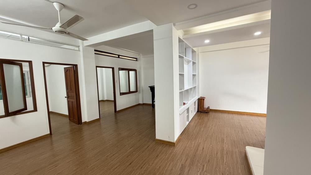 Căn hộ 2PN Phan Văn Trị, Bình Thạnh - 74m2, Giá 3.4 tỷ - Vào Ở Ngay