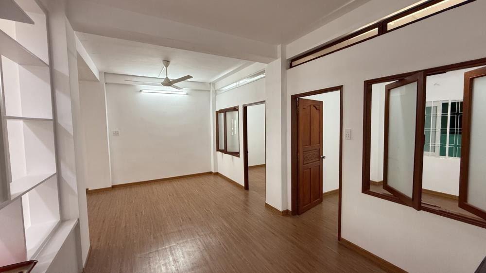 Căn hộ 2PN Phan Văn Trị, Bình Thạnh - 74m2, Giá 3.4 tỷ - Vào Ở Ngay