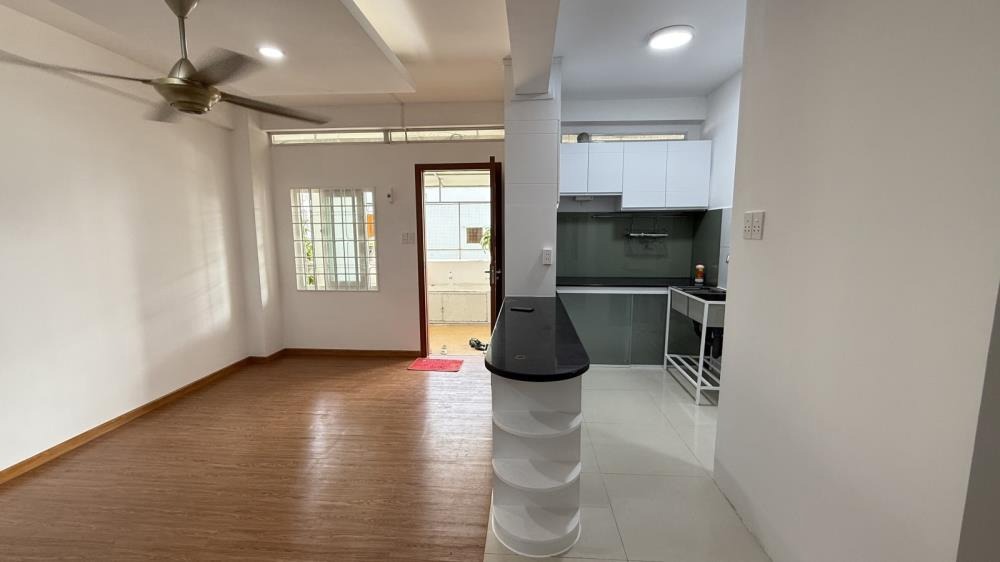 Căn hộ 2PN Phan Văn Trị, Bình Thạnh - 74m2, Giá 3.4 tỷ - Vào Ở Ngay
