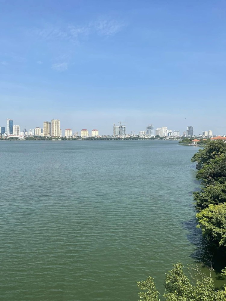 MẶT PHỐ QUẢNG KHÁNH - 163m2 - LÔ GÓC 23m MẶT TIỀN - VIEW TRỌN HỒ TÂY - APARTMENT DÒNG TIỀN
