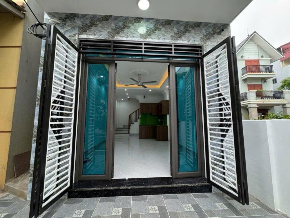 Bán nhà 3 mặt thoáng, ô tô đỗ cổng - Yên Nghĩa, Hà Đông | Giá 5.6 tỷ