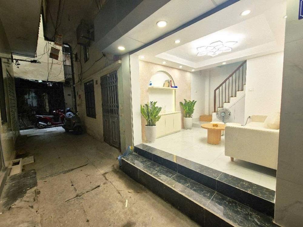 Nhà Đội Cấn - Ngõ Thông Kinh Doanh - Đỗ Cửa - Giá Dưới 5 Tỷ