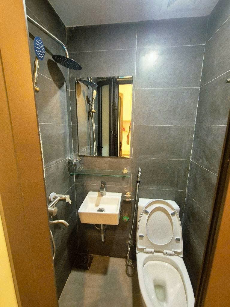 Nhà Đội Cấn - Ngõ Thông Kinh Doanh - Đỗ Cửa - Giá Dưới 5 Tỷ