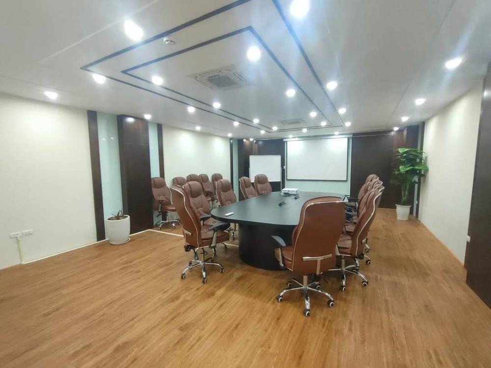 Bán Biệt Thự Mặt Phố Thọ Tháp, Cầu Giấy - 200m2, Full Nội Thất, Giá Tốt