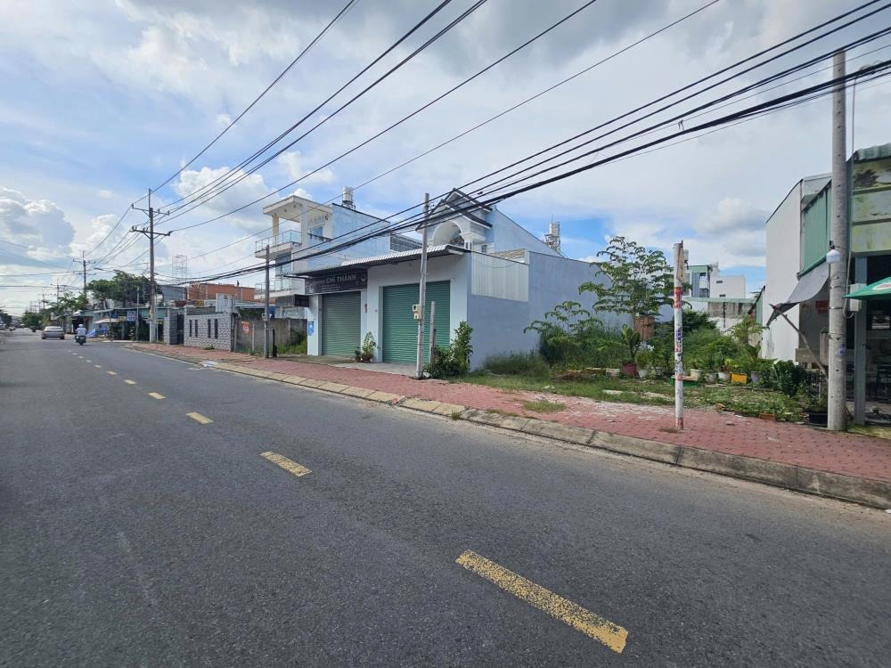 Bán Đất Nền Củ Chi Mặt Tiền Đường Nhựa 180m2 - Giá 750Tr