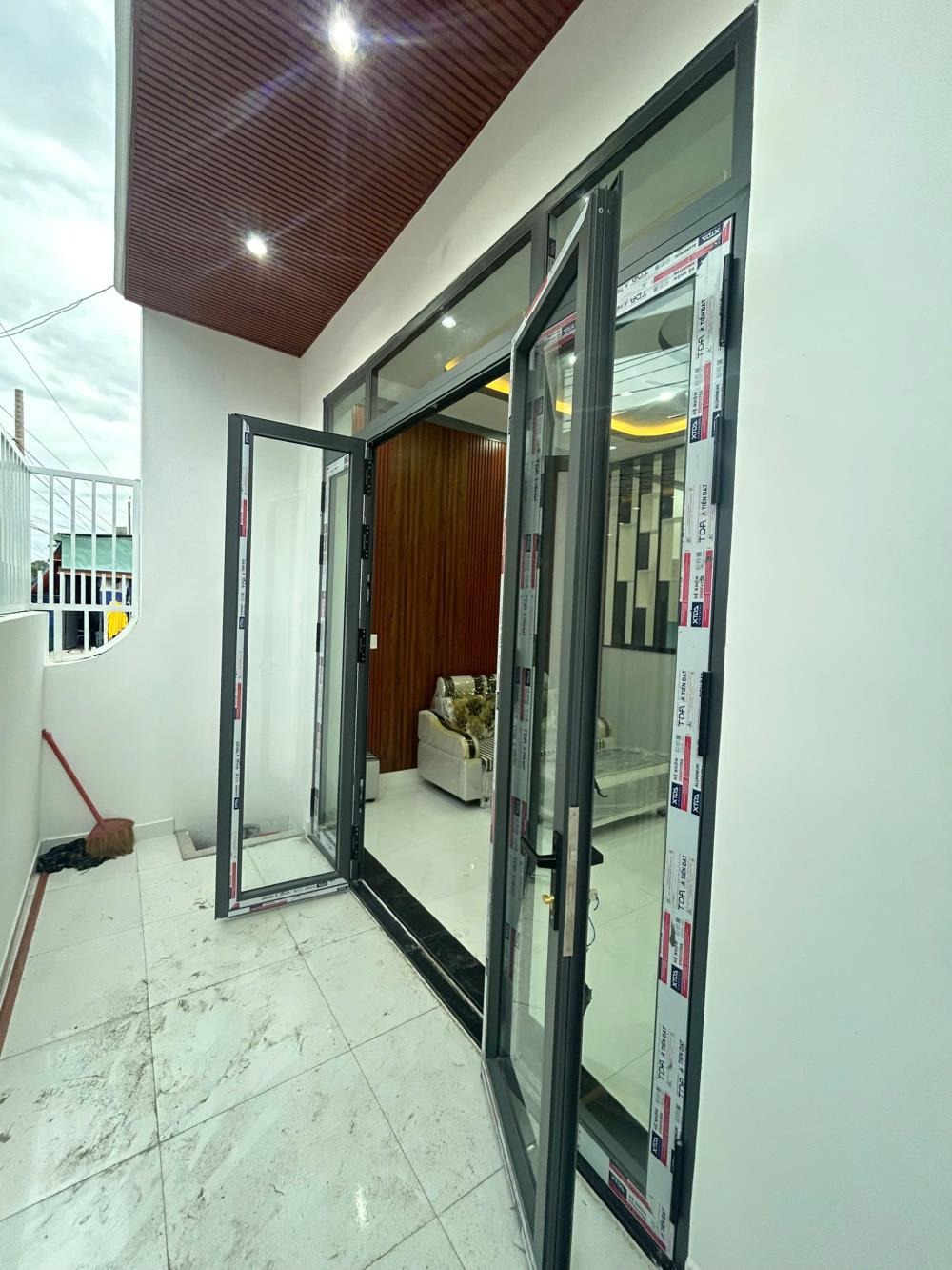 Bán Gấp Nhà Sổ Hồng Riêng Hóc Môn - Giá 959tr