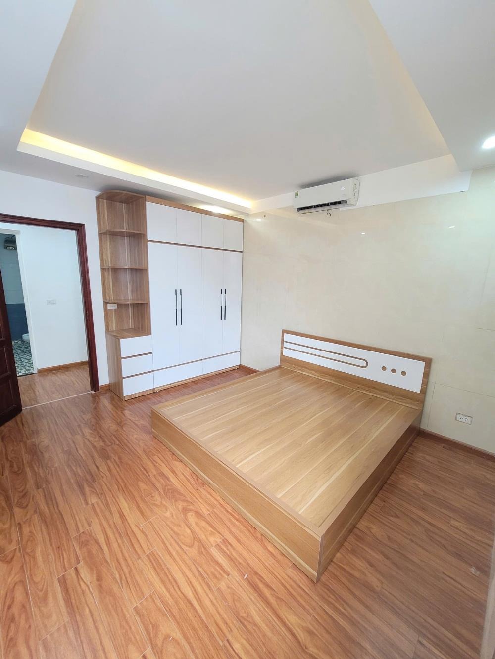 Bán Căn Hộ 3PN, 117m² CT6 Văn Khê: Full Nội Thất, Giá 5.95 Tỷ