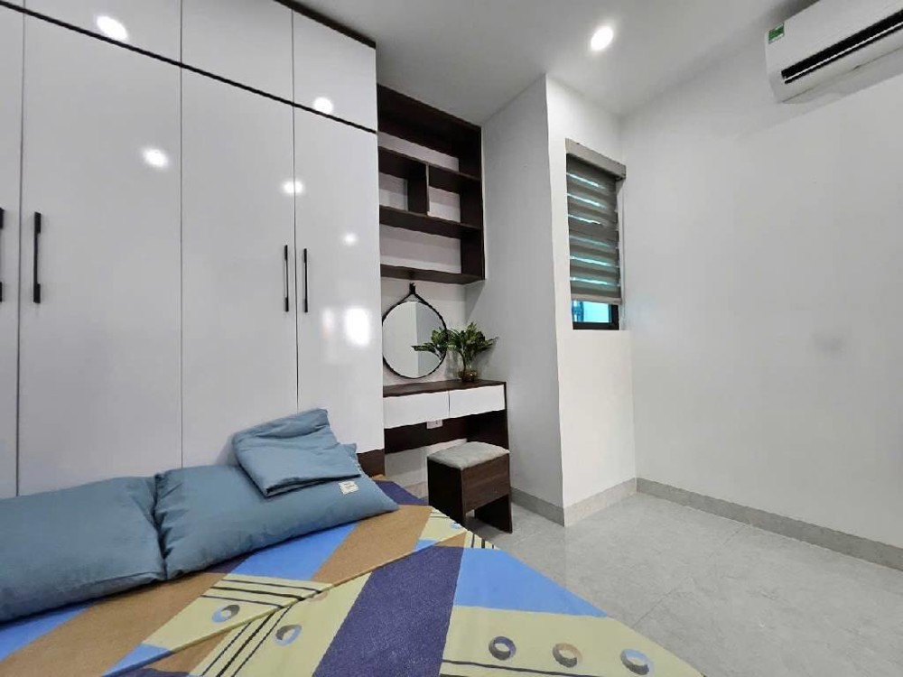 BÁN CHUNG CƯ MINI 18 PHÒNG, GẦN VIỆN E, THÁNG THU 100 TRIỆU