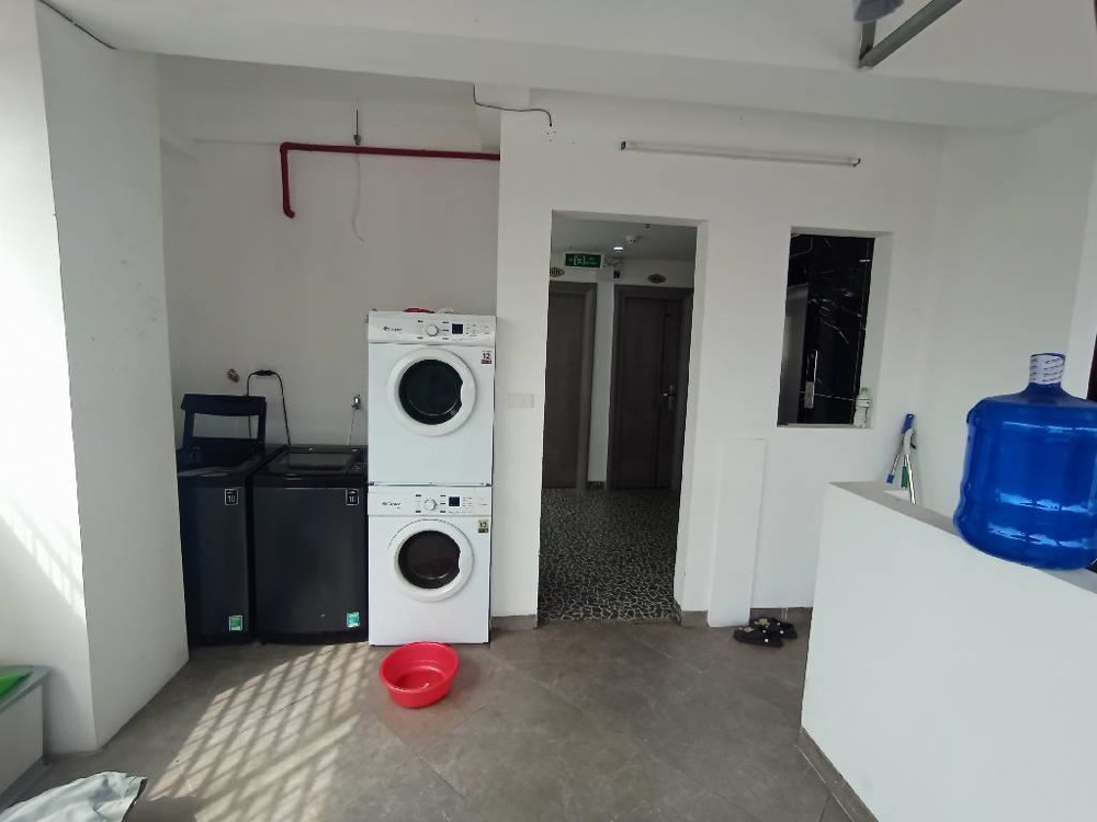 BÁN CHUNG CƯ MINI 18 PHÒNG, GẦN VIỆN E, THÁNG THU 100 TRIỆU
