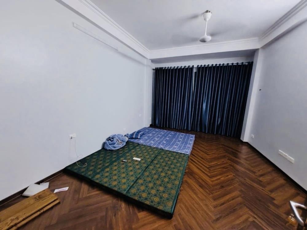 Nhà Mặt Phố Khâm Thiên - Đầu Tư Sinh Lời, Vị Trí Vàng Đống Đa