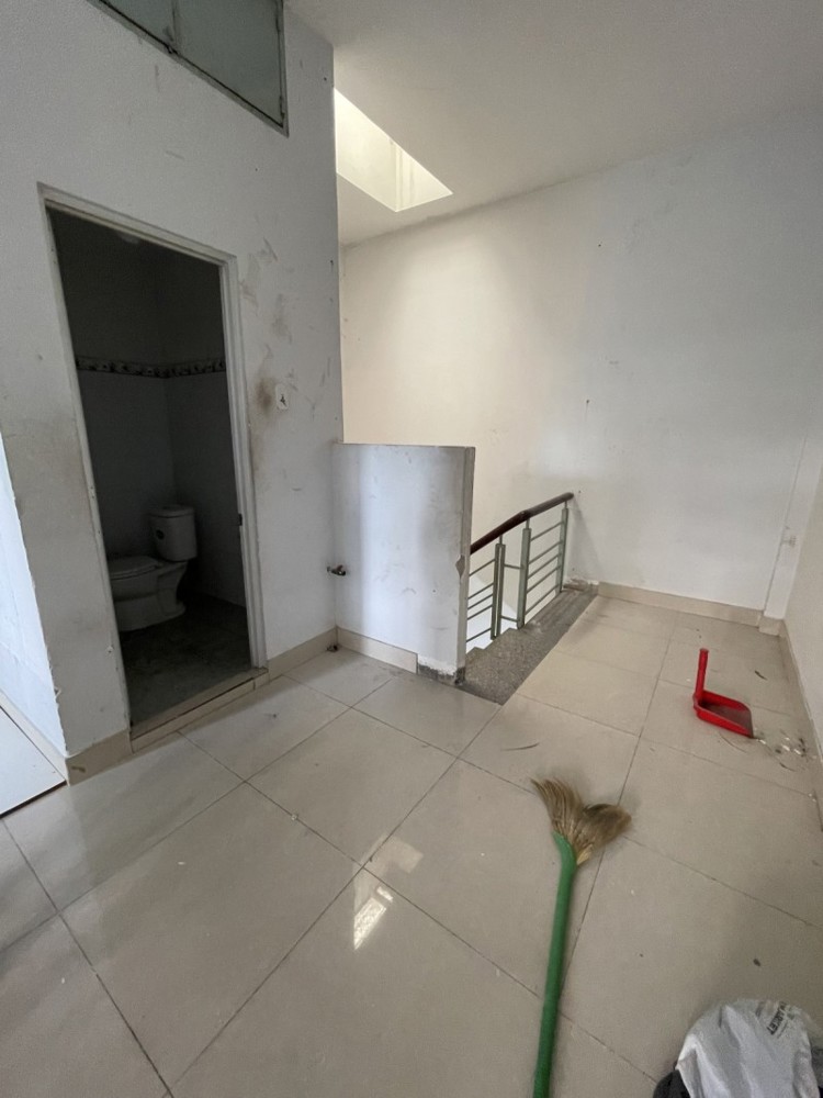 Nhà Gần Chợ Liên Khu 5-6 Sổ Hồng Riêng 58m²(4 x 14.5m) Giá Chỉ 3,5 Tỷ