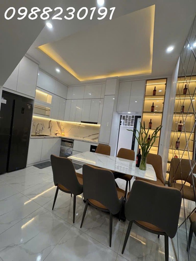 HIẾM - BÁN NHÀ TÔN ĐỨC THẮNG - ĐỐNG ĐA - 50M2 - 7 TẦNG - GẦN NGAY MẶT PHỐ - 5 PHÚT DI CHUYỂN ĐẾN