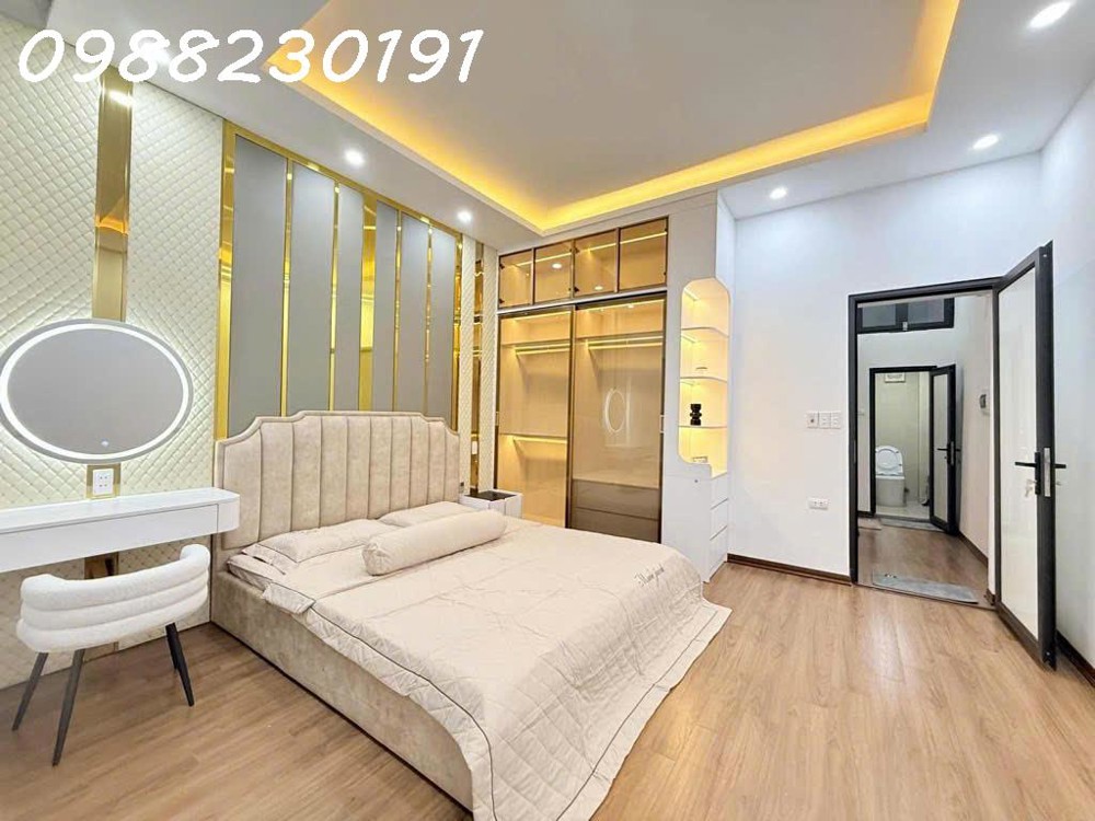 HIẾM - BÁN NHÀ TÔN ĐỨC THẮNG - ĐỐNG ĐA - 50M2 - 7 TẦNG - GẦN NGAY MẶT PHỐ - 5 PHÚT DI CHUYỂN ĐẾN