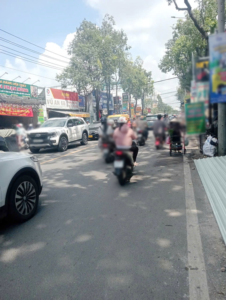 Bán nhà mặt tiền Kinh Doanh Phạm Hùng gần siêu thị Satra