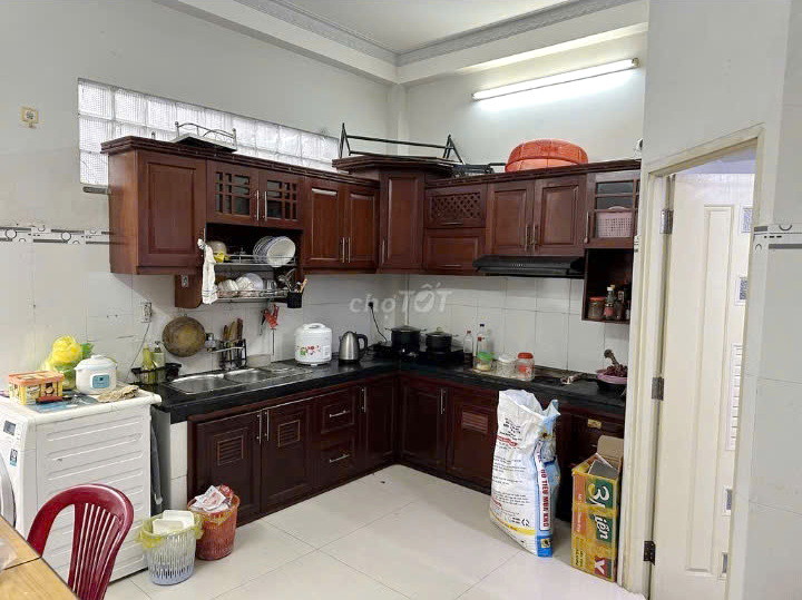 Bán nhà mặt tiền đường số kdc ấp 5 phong phú bình hưng ngay bx Q8