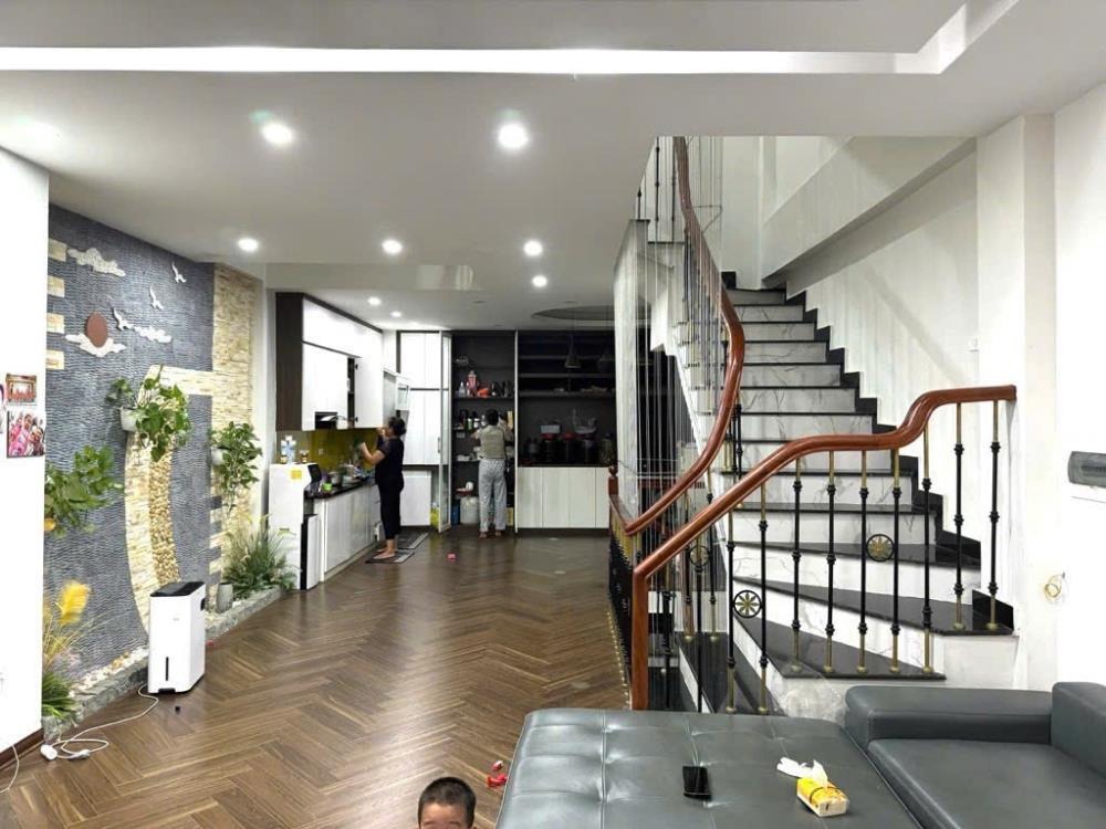 Bán nhà Đại Đồng, 65m2, Ô Tô Vào Nhà, Kinh Doanh, Giá 14.8 Tỷ