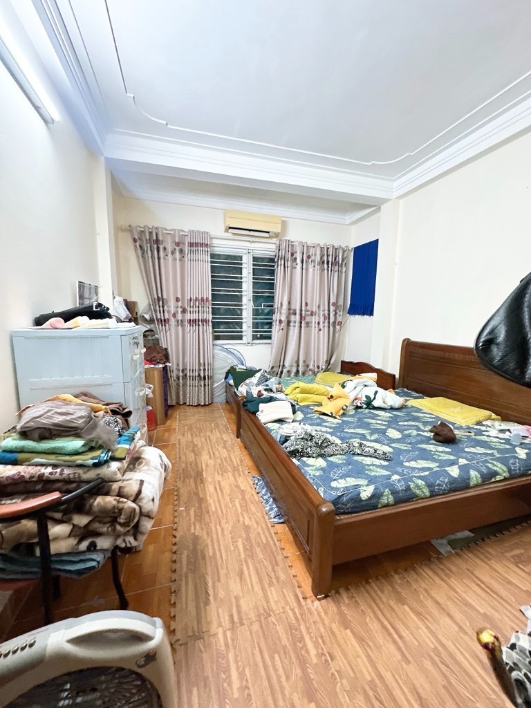 Bán nhà Nguyễn Đức Cảnh - Vị trí đẹp, ô tô vào tận cửa