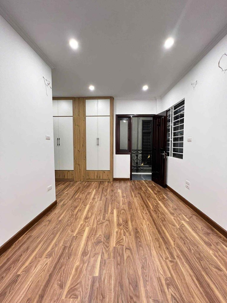 Nay mát trời em Hiếu tiếp tục lên cho anh chị căn 5 tầng tại Phương Canh với mức giá không tưởng
