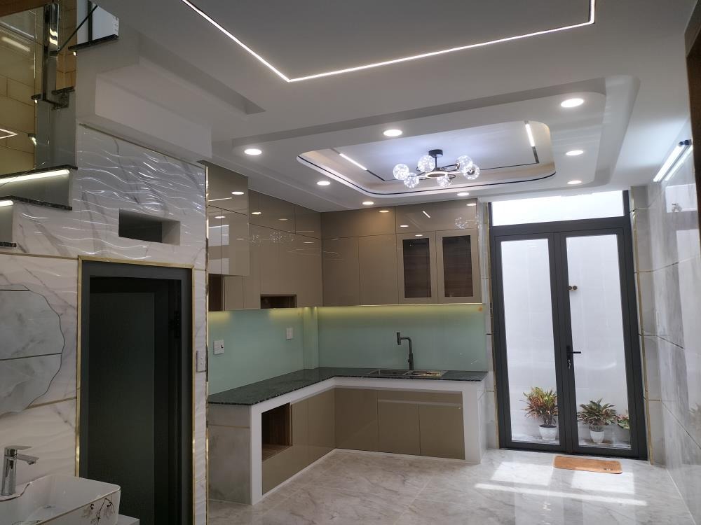 Nhà hẻm nhựa 6m, 56m2, 5 tầng, nội thất cao cấp - Bình Tân