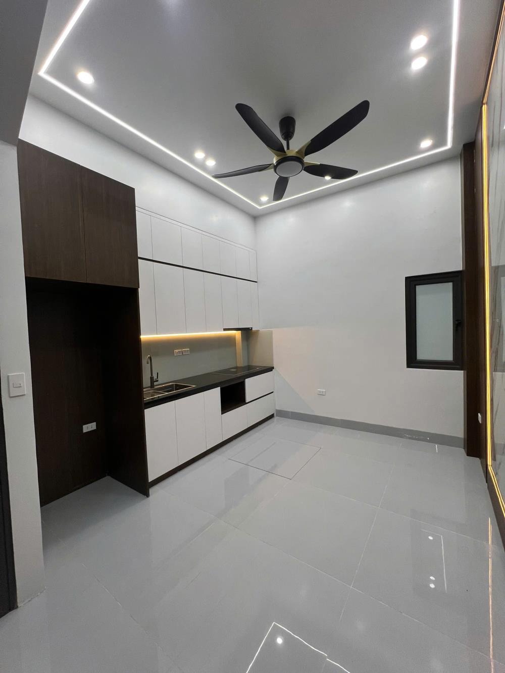 Nhà 2 Mặt Thoáng, Sân Riêng, 4 Tầng, 12.2 Tỷ - Phố Nhân Hòa, Thanh Xuân