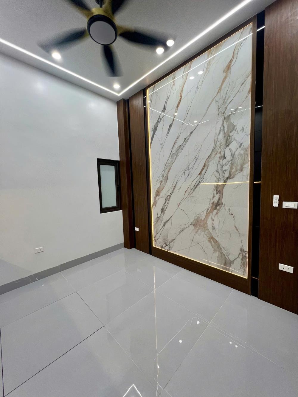 Nhà 2 Mặt Thoáng, Sân Riêng, 4 Tầng, 12.2 Tỷ - Phố Nhân Hòa, Thanh Xuân
