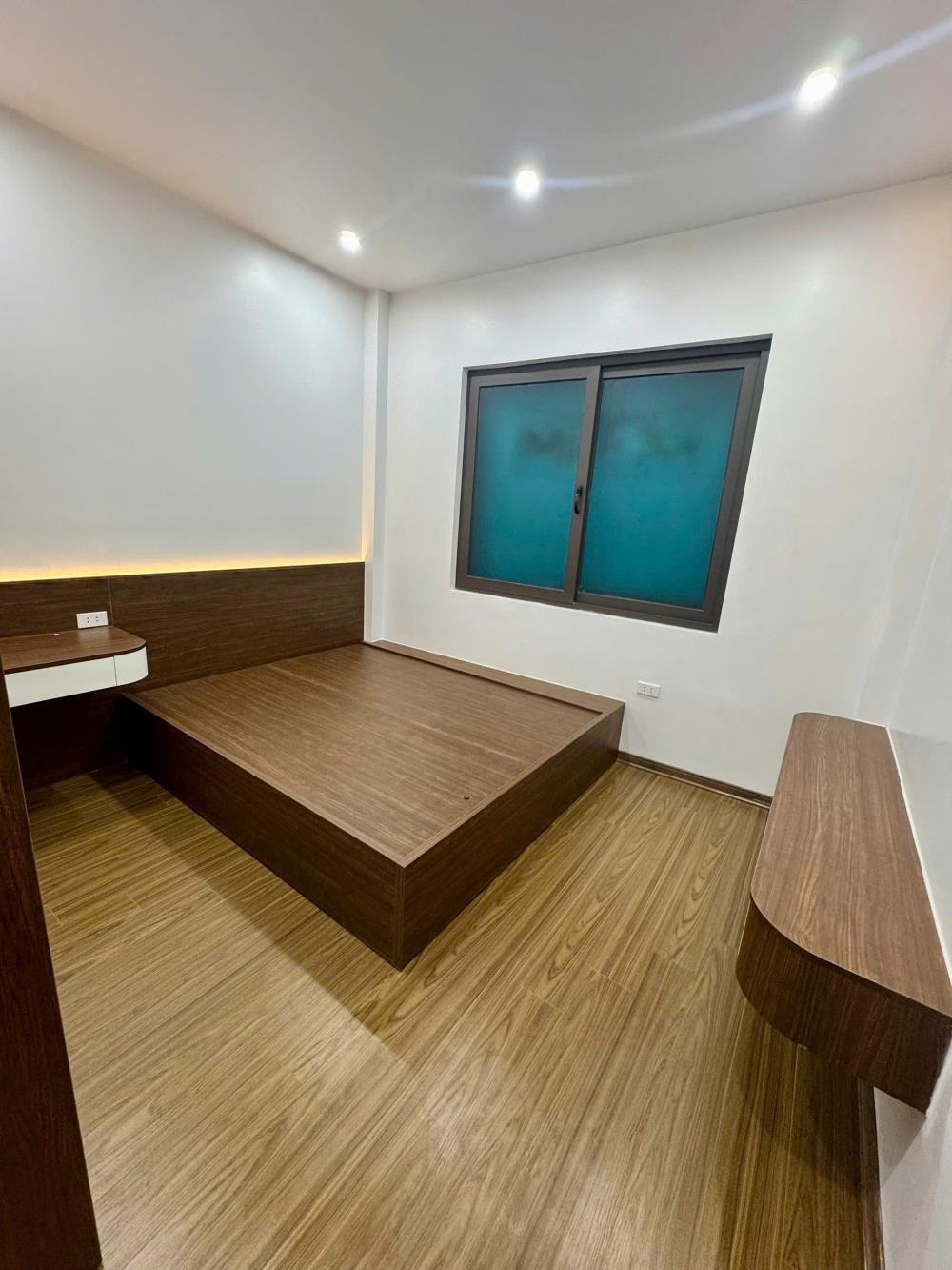 Nhà 2 Mặt Thoáng, Sân Riêng, 4 Tầng, 12.2 Tỷ - Phố Nhân Hòa, Thanh Xuân