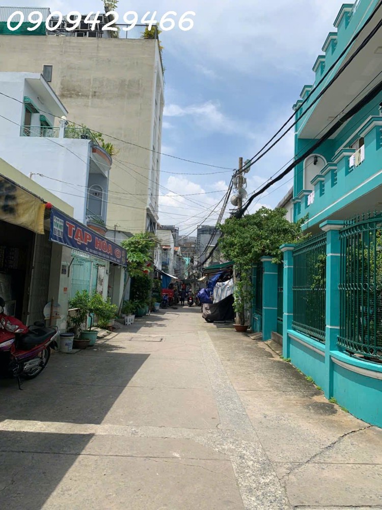 NHÀ QUẬN 7- MẶT TIỀN HẺM XE HƠI - CHỈ 2,99 TỶ - KINH DOANH MUA BÁN TỐT- 3 TẦNG KIÊN CỐ