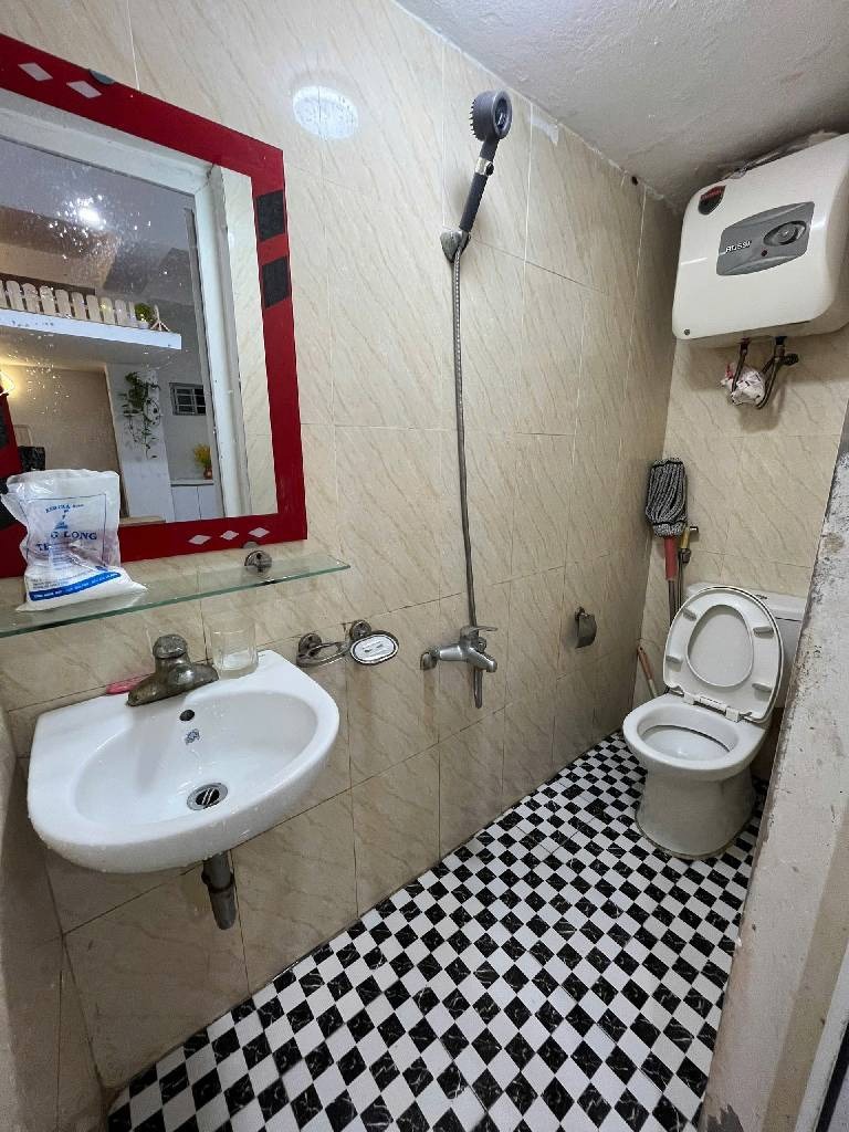 Bán căn hộ mini 28m² Ngã Tư Sở - Giá 1.2 tỷ - Vị trí đắc địa