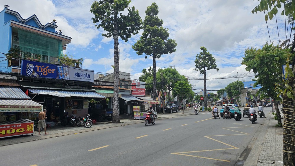 Bán đất 83 x 66  Mặt tiền xây dự án NOXH,Chung cư, Căn hộ ngay Chợ Bà Điểm, Hốc Môn