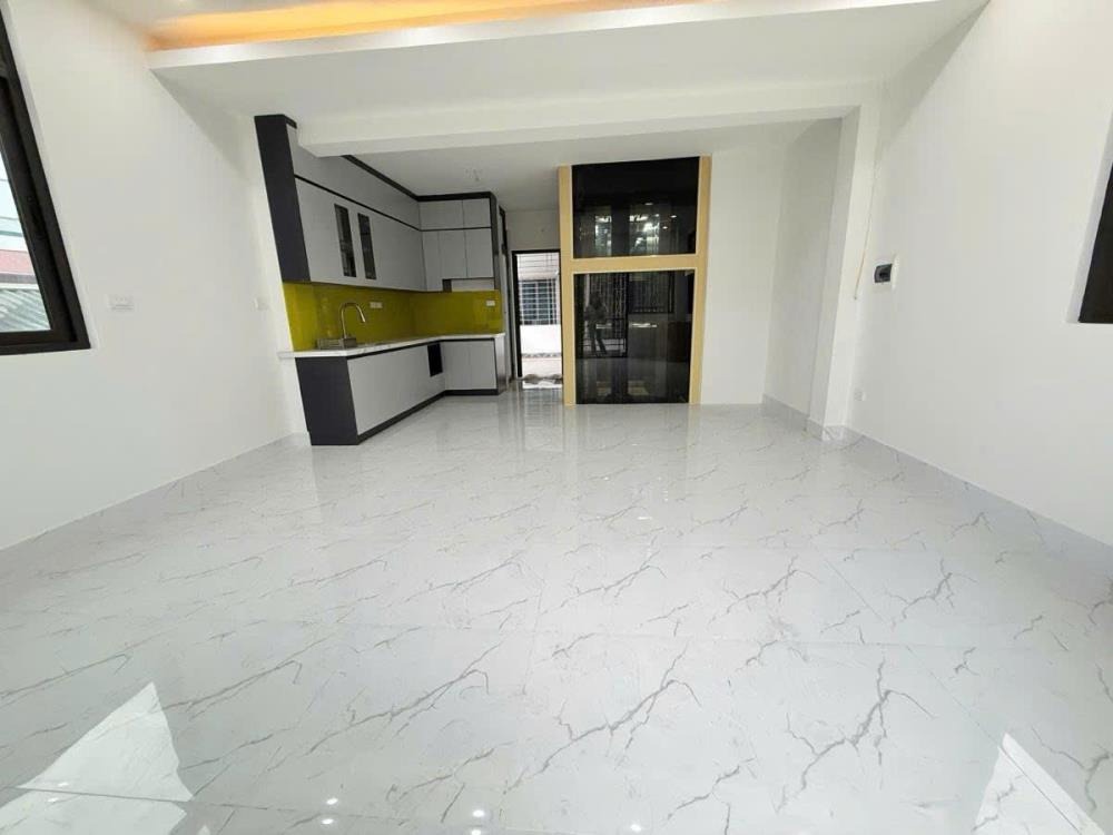 Nhà Mặt Phố Tôn Đức Thắng - 50m2, 6 Tầng, Mặt Tiền 4m - Giá 39 Tỷ