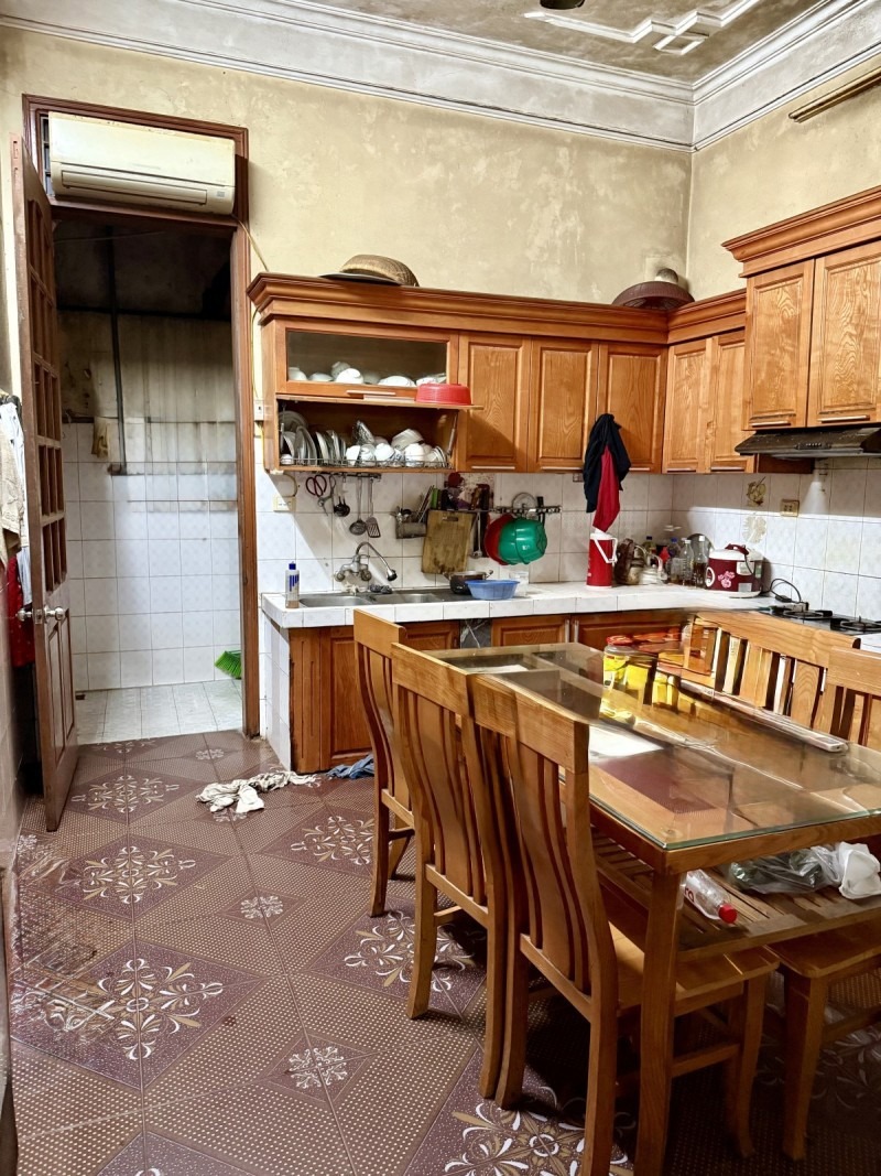 Bán nhà Việt Hưng - Hoa Lâm 4 Tầng, 77m², Mặt Ngõ Ô Tô Tránh - 15 Tỷ