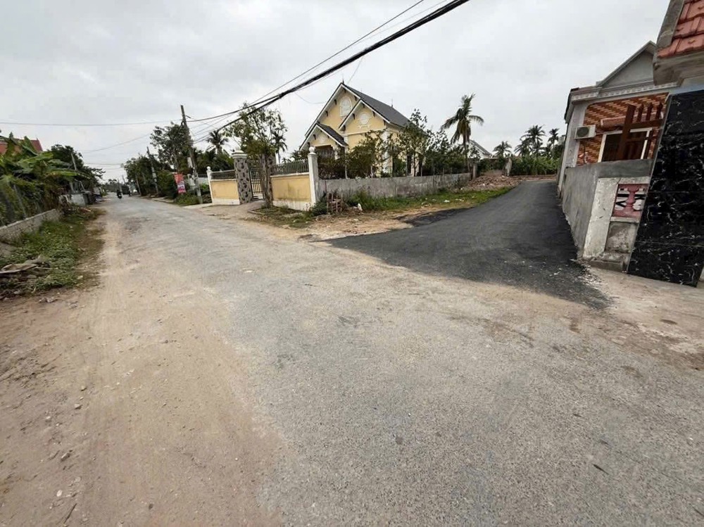 9xx triệu - 88.9m2 Kính Trực Tân Phong Zalo 0567222555
