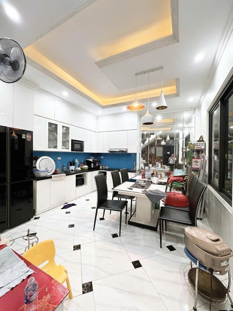 Bán Nhà Phố Định Công Thượng, Hoàng Mai - 50m², 5 Tầng - 14.8 Tỷ