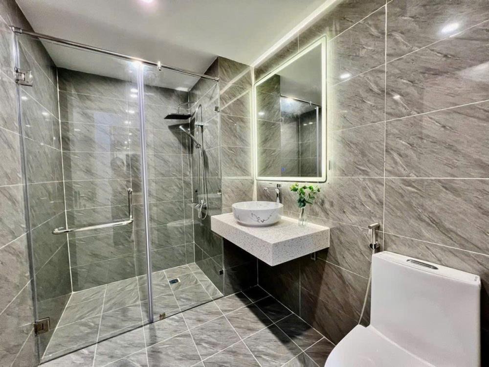 Nhà Mặt Phố Chùa Bộc 42m2, 5 Tầng - Giá 42 Tỷ - Vị Trí Vàng Kinh Doanh