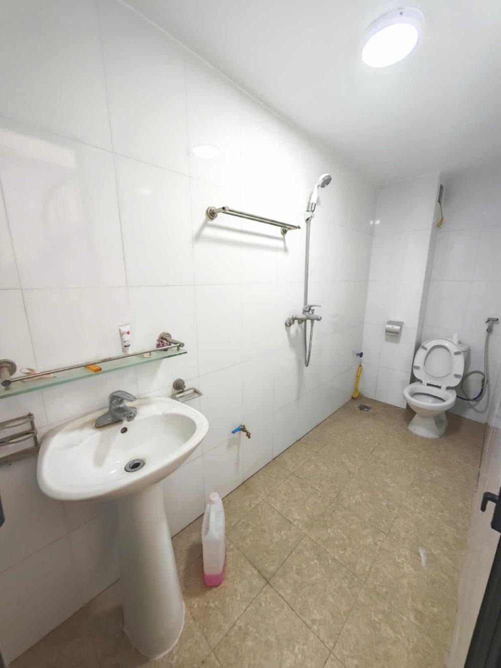 Nhà Hà Nội 30m2, 4 Tầng, Mặt Tiền Rộng - Giá 5.8 Tỷ