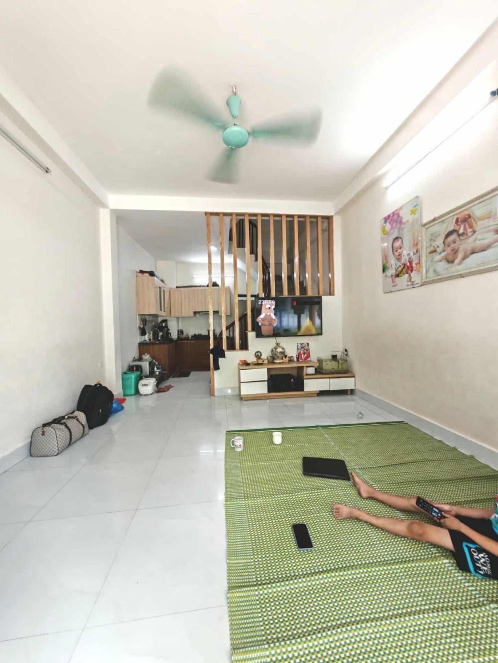 Nhà Hà Nội 30m2, 4 Tầng, Mặt Tiền Rộng - Giá 5.8 Tỷ