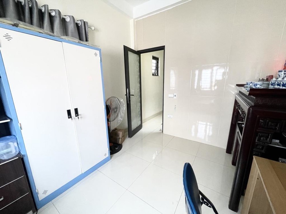 Bán nhà Cổ Nhuế 34m2, 5 tầng, ngõ thông gần ô tô tránh
