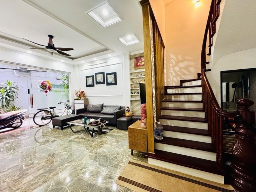 Bán nhà phân lô VIP Huy Du, Nam Từ Liêm - 42m2, 6 Tầng, Giá 15 tỷ