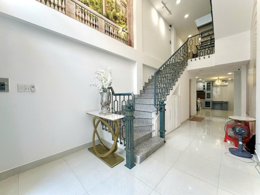 Bán Nhà Hẻm Ô Tô Quận 1 - Trần Khắc Chân - 45m2, 5 Tầng - Giá 13 Tỷ