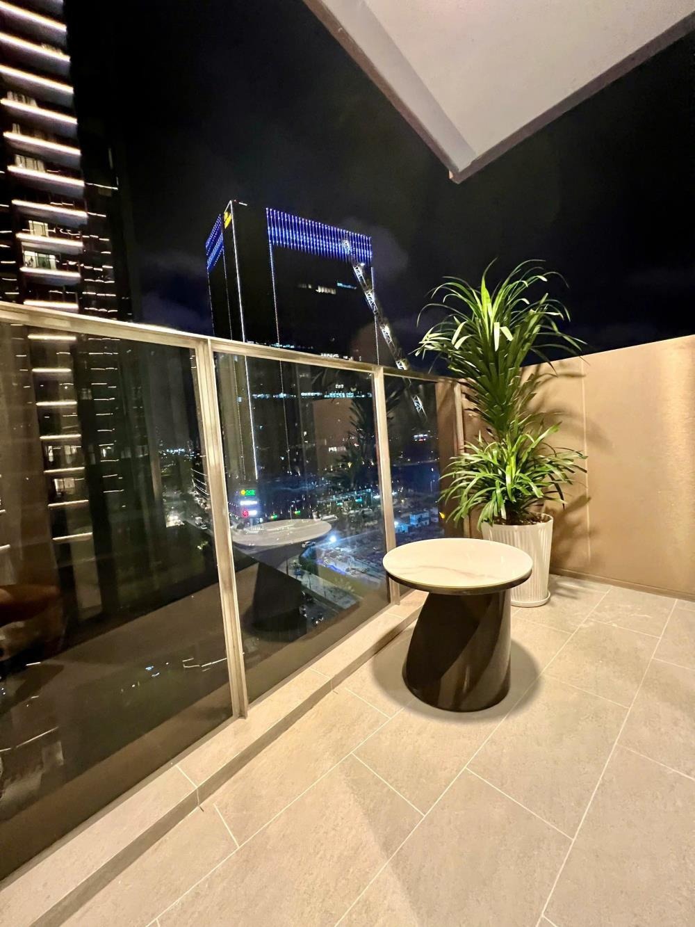 Căn Góc 2PN The Metropole Thủ Thiêm - Giá Đầu Tư Từ 20 Tỷ